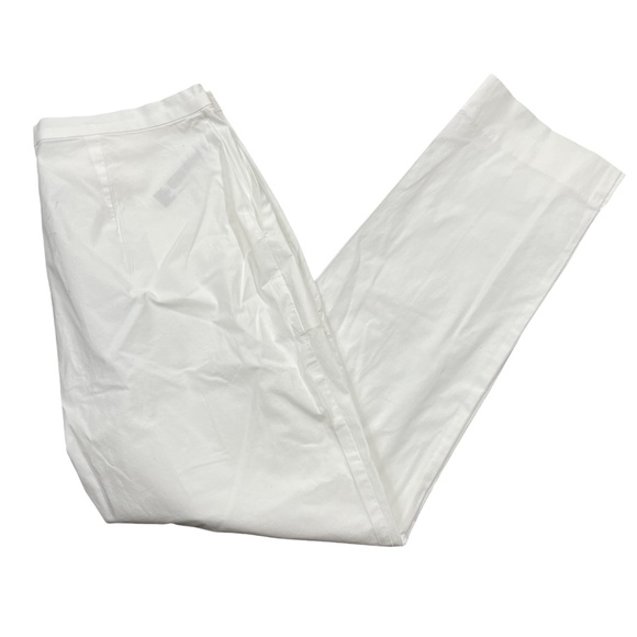 Eileen Fisher Pants - Eileen Fisher 8 White Side Zip Pockets Capri Cotton Elastic (very sligth stain )